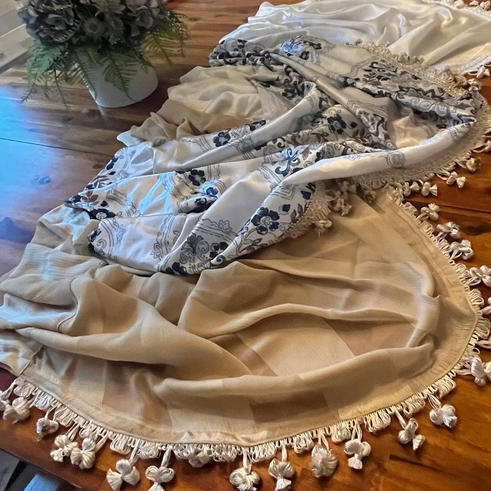 Elegant Gold Waterfall Valance (window curtains)